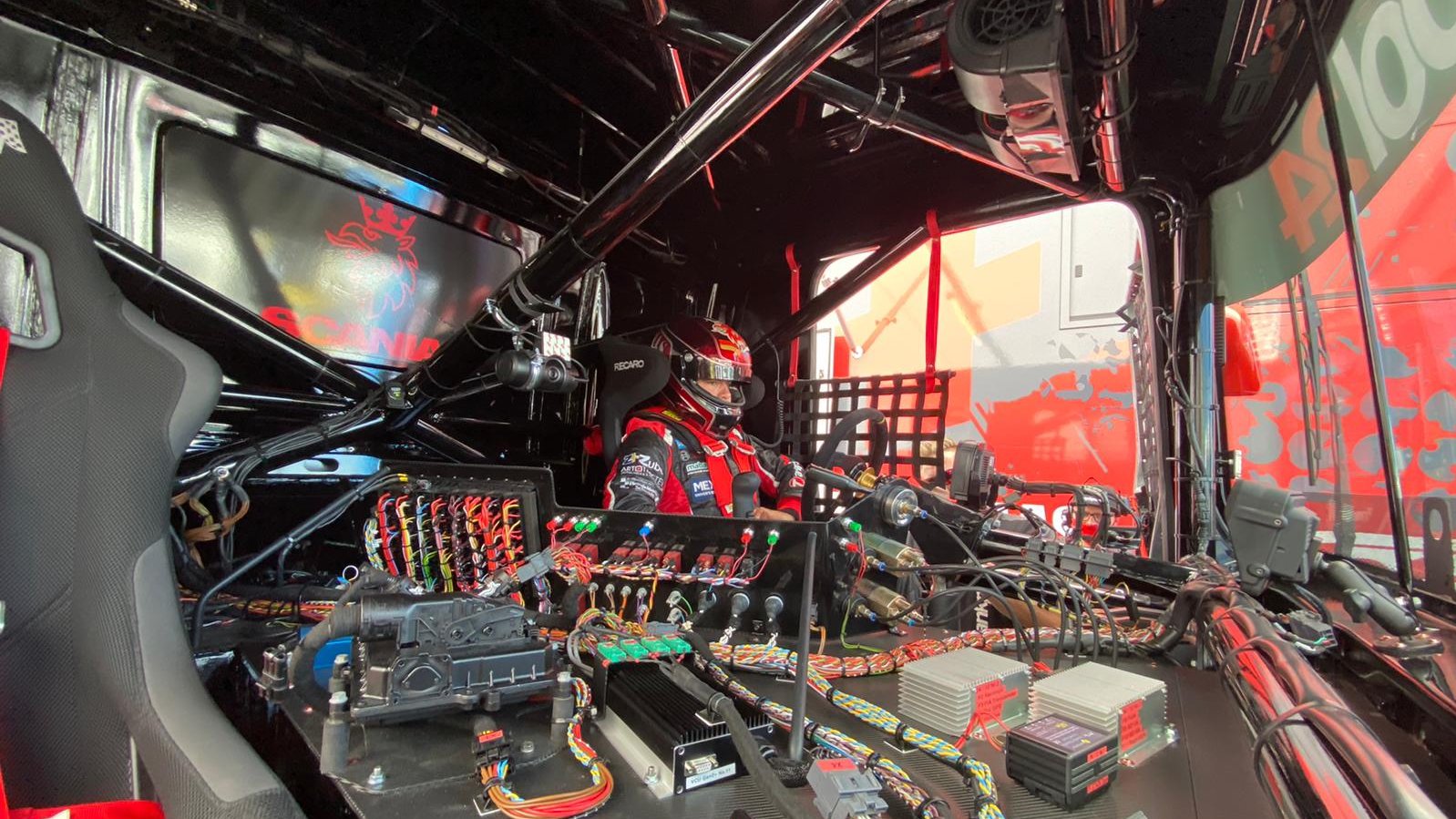 Tankpool24-Racing Team Fahrer Steffen Faas im Scania-Truck 